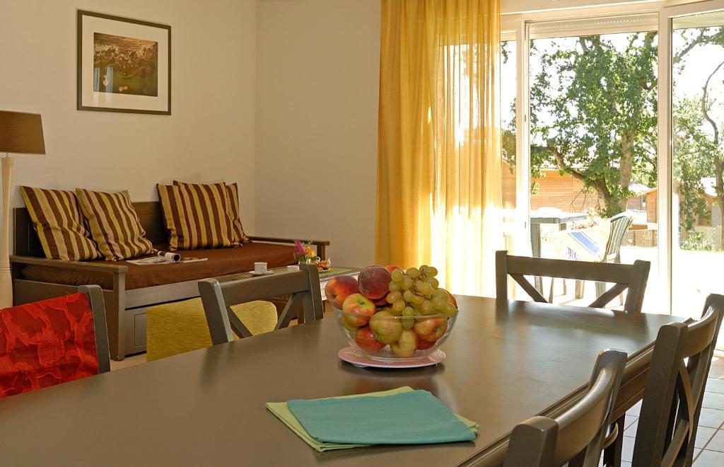 Madame Vacances - Residence Du Golf D'Armagnac Eauze Szoba fotó